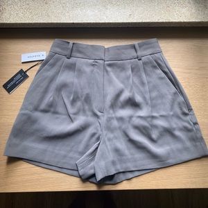 Aritzia Kennedy shorts NWT